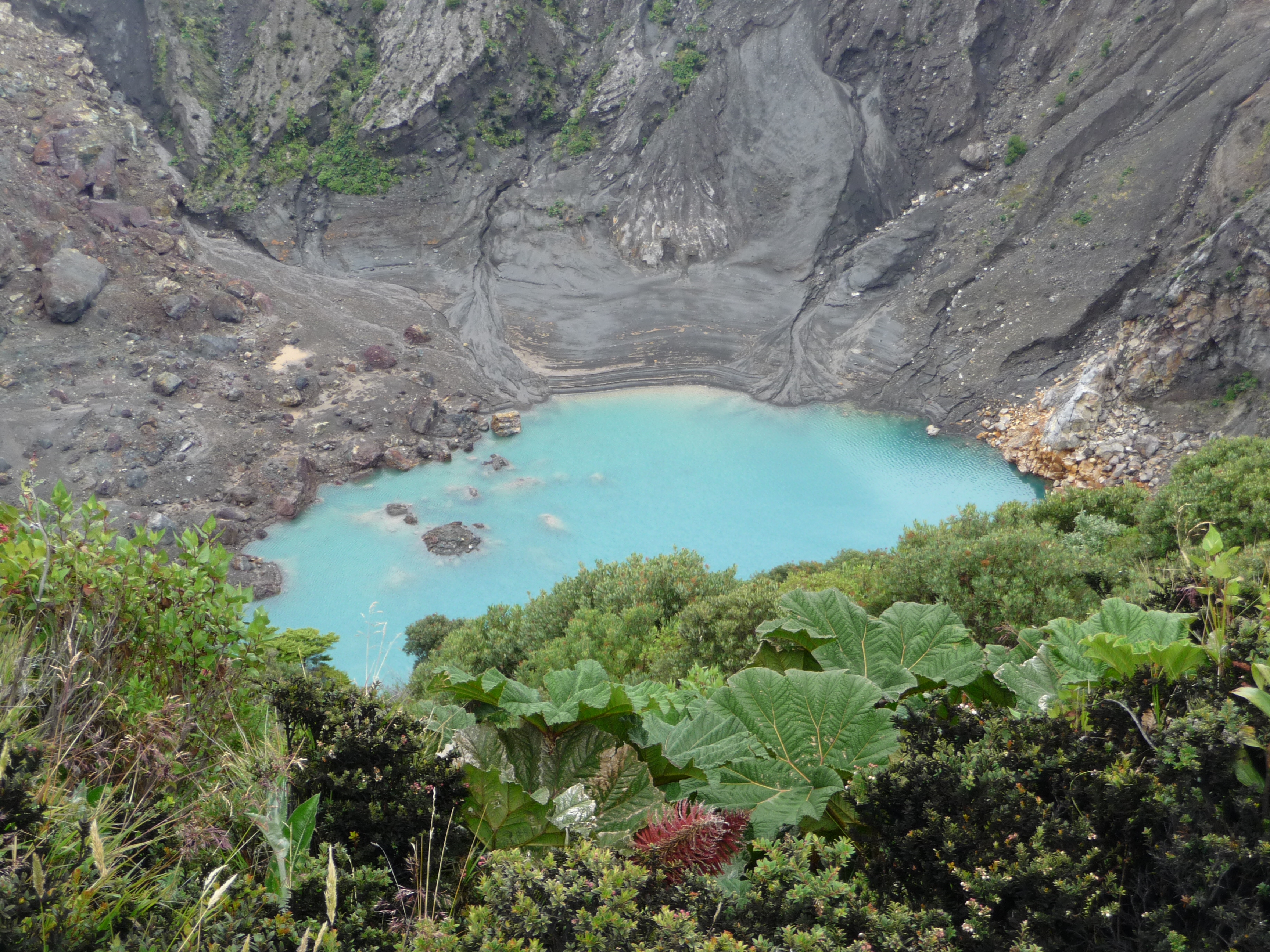 costa rica, volcan irazú, lagon